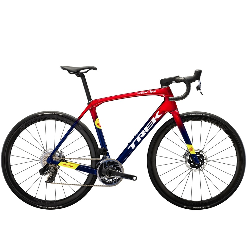Domane SLR 9 eTap 60 Metallic Red Smoke to Blue Smoke Fade