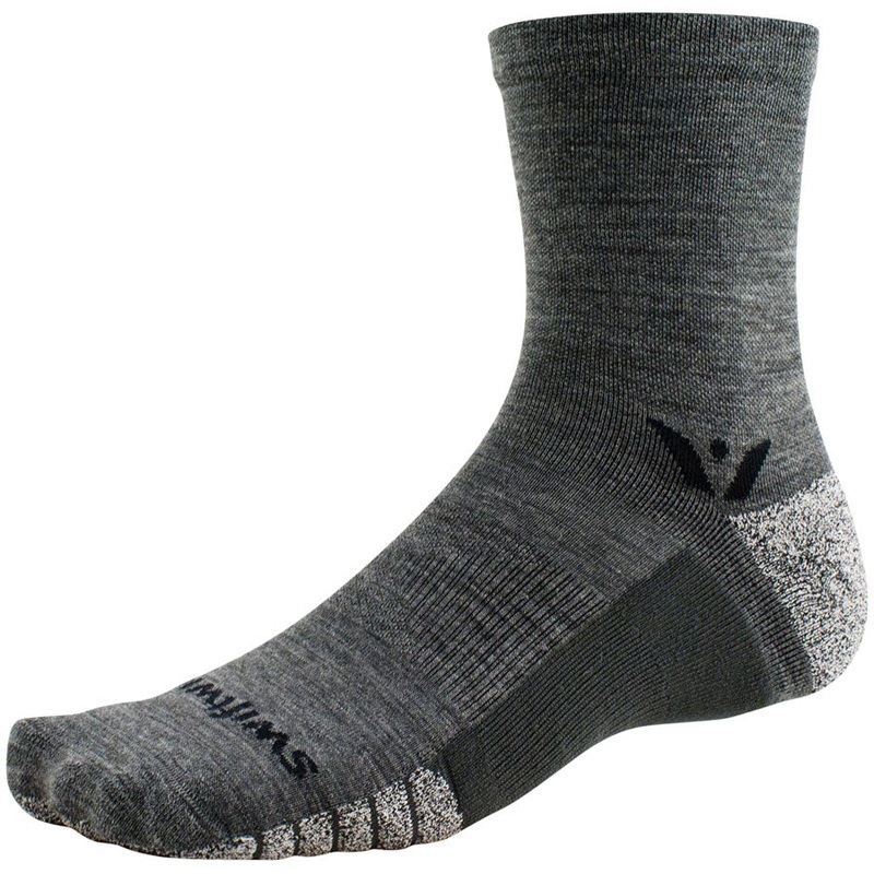 Swiftwick Flite XT Trail Mid Crew Socks – 5″ Heather Large