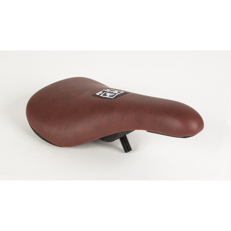 FIT LO-BOLT PIVOTAL SEAT BROWN SYN. LEATHER