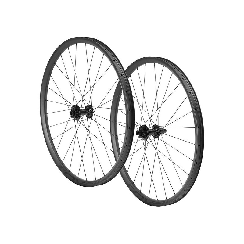 Specialized traverse 29 carbon 148 carbon/black 29