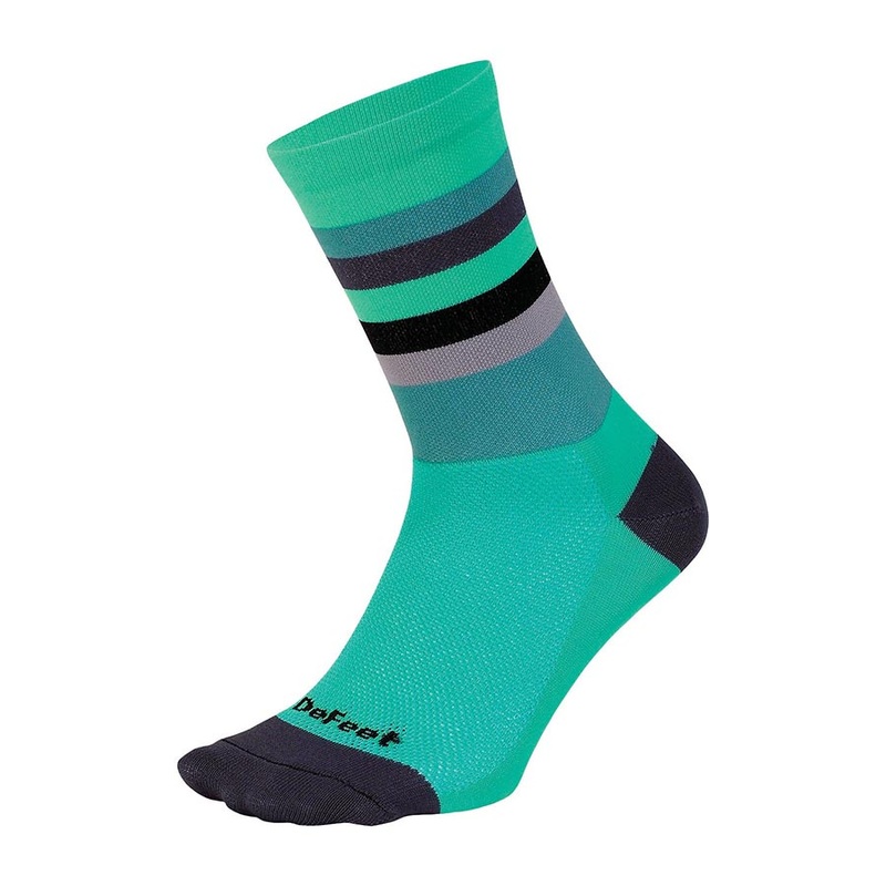 DeFeet Aireator 6″ Socks Maverick Celeste/Graphite M Pair