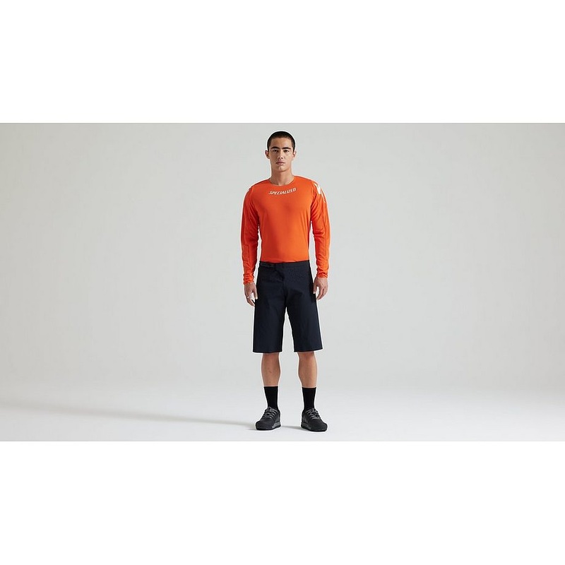 Specialized gravity short black/black 34