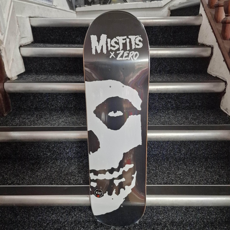 Zero Skateboards Misfits Fiend Skull Right 8.25″ Skateboard Deck