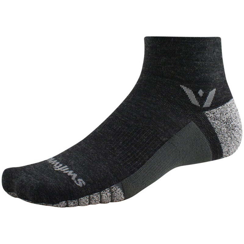 Swiftwick Flite XT Trail Quarter Crew Socks – 2″ Coal Large