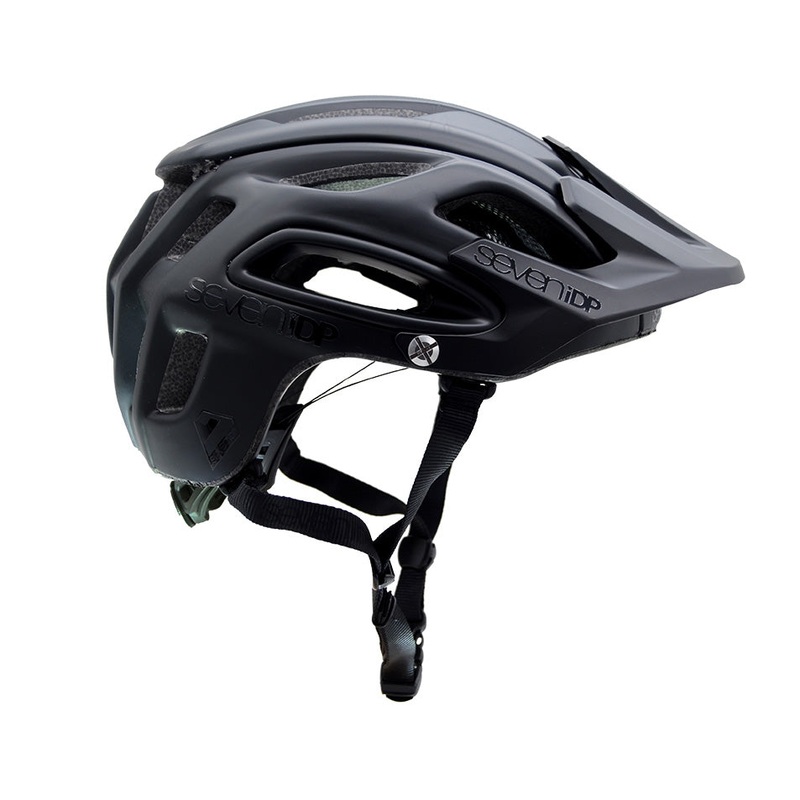 7iDP NO LONGER AVAILABLE M-2 Helmet XL/2XL (60-63cm) Blac